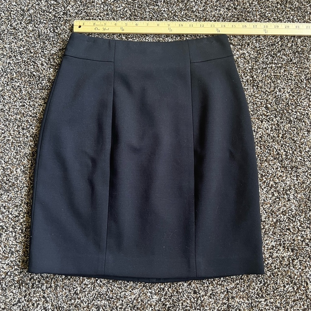 Tahari Blue Mini Pencil Skirt with Pleats